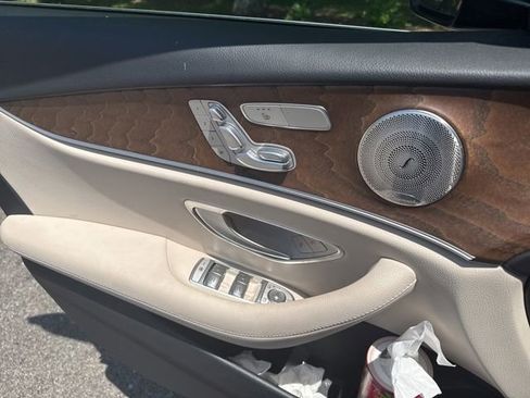 Used 2023 Mercedes-Benz E 350 4MATIC Sedan image 6