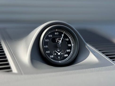 New 2026 Porsche Macan image 28