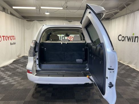 Used 2023 Lexus GX 460 Premium w/ Premium Plus Package image 20