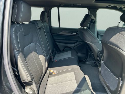 New 2026 Jeep Grand Cherokee Laredo X RWD image 11