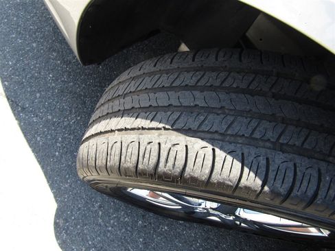 Used 2006 Buick Lucerne CXL w/ Luxury Package FWD image 27