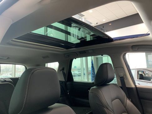 New 2026 Nissan Pathfinder SL AWD/4WD image 6