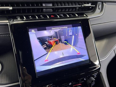 New 2025 Jeep Grand Cherokee L Laredo w/ Luxury Tech Group I image 30