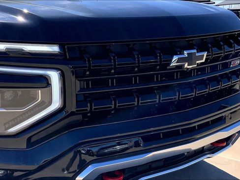 Certified 2025 Chevrolet Suburban Z71 image 29