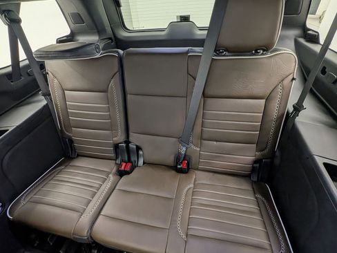 Used 2025 GMC Yukon XL Denali Ultimate image 28