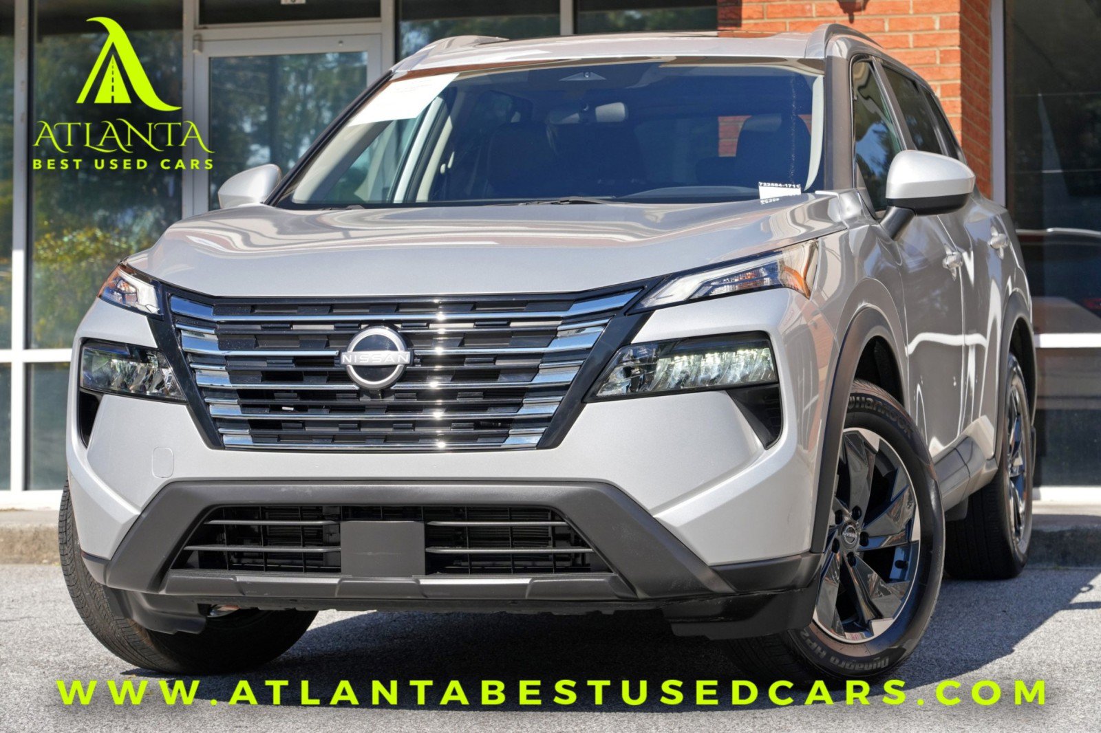 Used 2024 Nissan Rogue SV w/ SV Premium Package AWD/4WD image 1