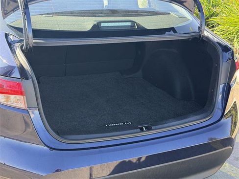 Certified 2025 Toyota Corolla LE image 21