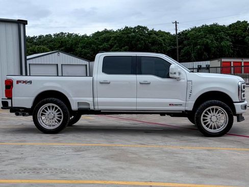 Used 2026 Ford F250 Platinum w/ Platinum Plus Package AWD/4WD image 5