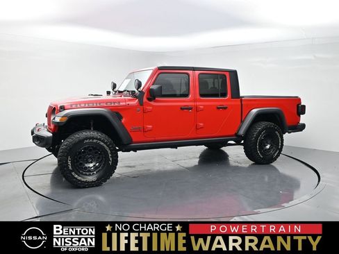 Used 2020 Jeep Gladiator Rubicon w/ Trailer Tow Package AWD/4WD image 1