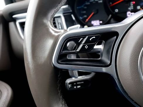 Used 2018 Porsche Macan AWD/4WD image 50