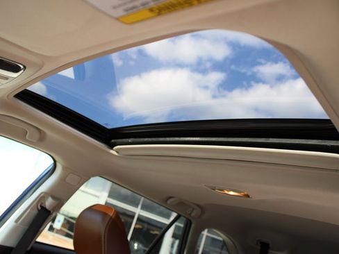 Used 2017 Subaru Outback 3.6R Touring w/ Popular Package #5A image 22