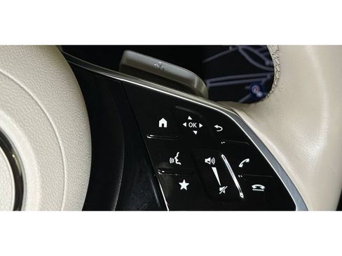 Used 2023 Mercedes-Benz EQS 580 4MATIC SUV image 27