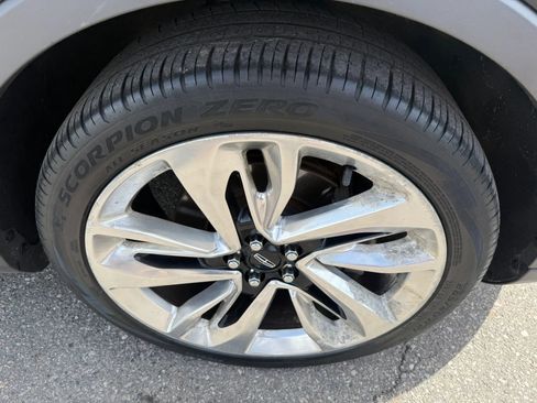 Used 2016 Lincoln MKX Reserve image 10