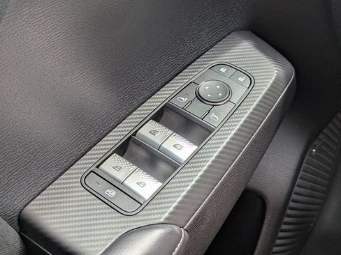 Used 2025 Mitsubishi Outlander ES FWD image 23