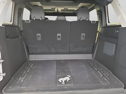 Used 2025 Ford Bronco Badlands AWD/4WD image 9