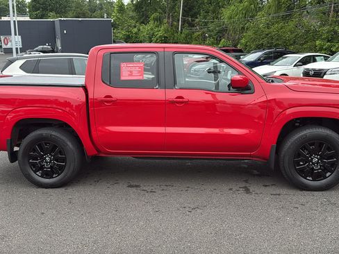Used 2024 Nissan Frontier SV w/ SV Convenience Package AWD/4WD image 26
