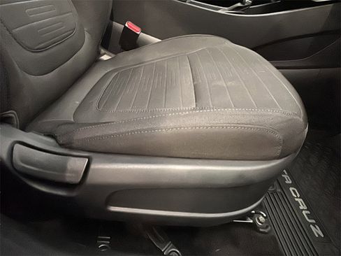 Used 2023 Hyundai Santa Cruz SEL Premium image 17