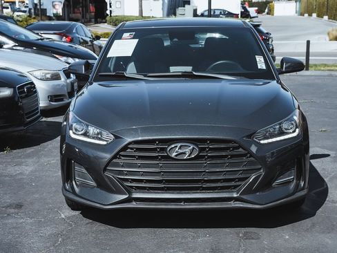 Used 2019 Hyundai Veloster 2.0 image 3