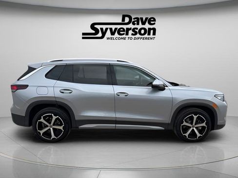 New 2025 Volkswagen Tiguan SE image 4