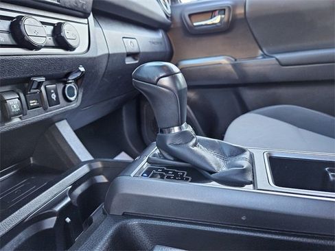 Used 2023 Toyota Tacoma TRD Off-Road image 24