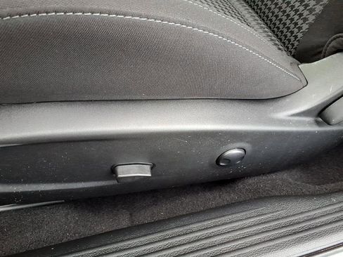 Used 2023 Dodge Challenger R/T w/ Blacktop Package image 25