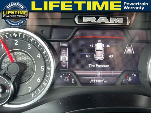 Used 2025 RAM 1500 Big Horn image 28