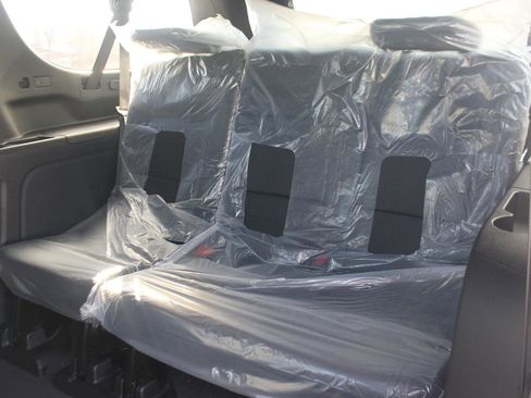 New 2026 Chevrolet Suburban LT w/ Comfort Package image 14