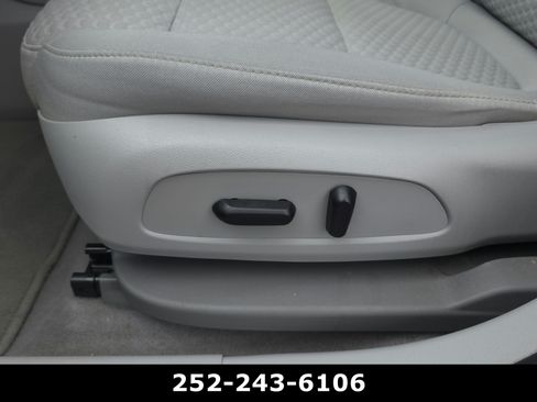 Used 2019 GMC Acadia SLE FWD image 11