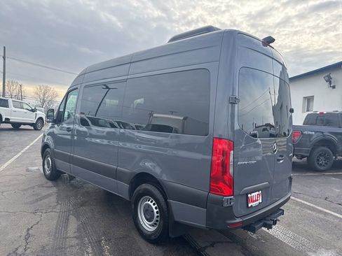 Used 2022 Mercedes-Benz Sprinter 2500 image 13