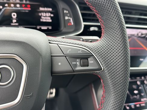 New 2026 Audi SQ8 Prestige AWD/4WD image 32