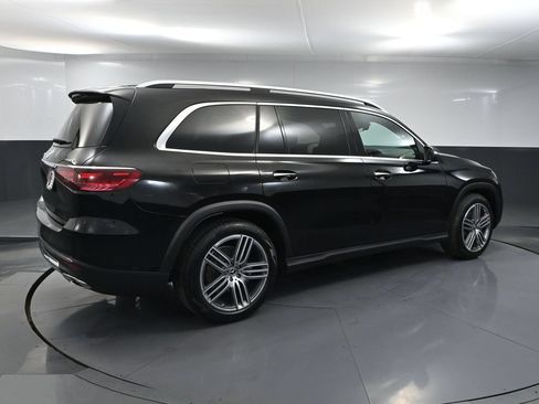 Used 2026 Mercedes-Benz GLS 450 4MATIC image 3