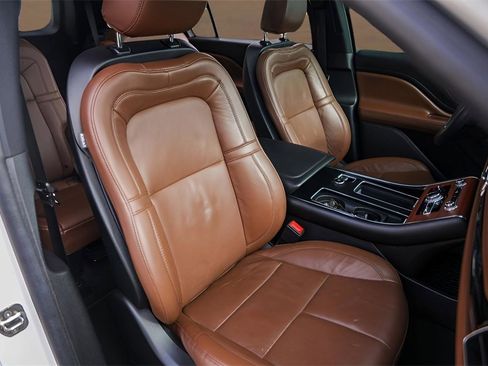 Used 2022 Lincoln Aviator Reserve w/ Equipment Group 201A image 30