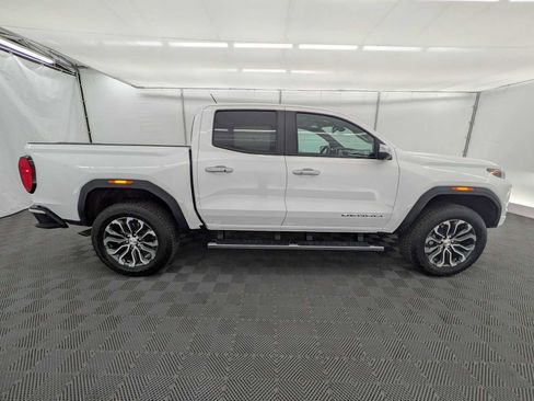 Used 2024 GMC Canyon Denali AWD/4WD image 7