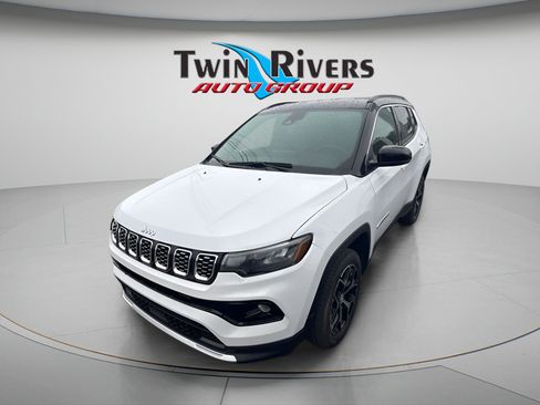 Used 2024 Jeep Compass Limited AWD/4WD image 1