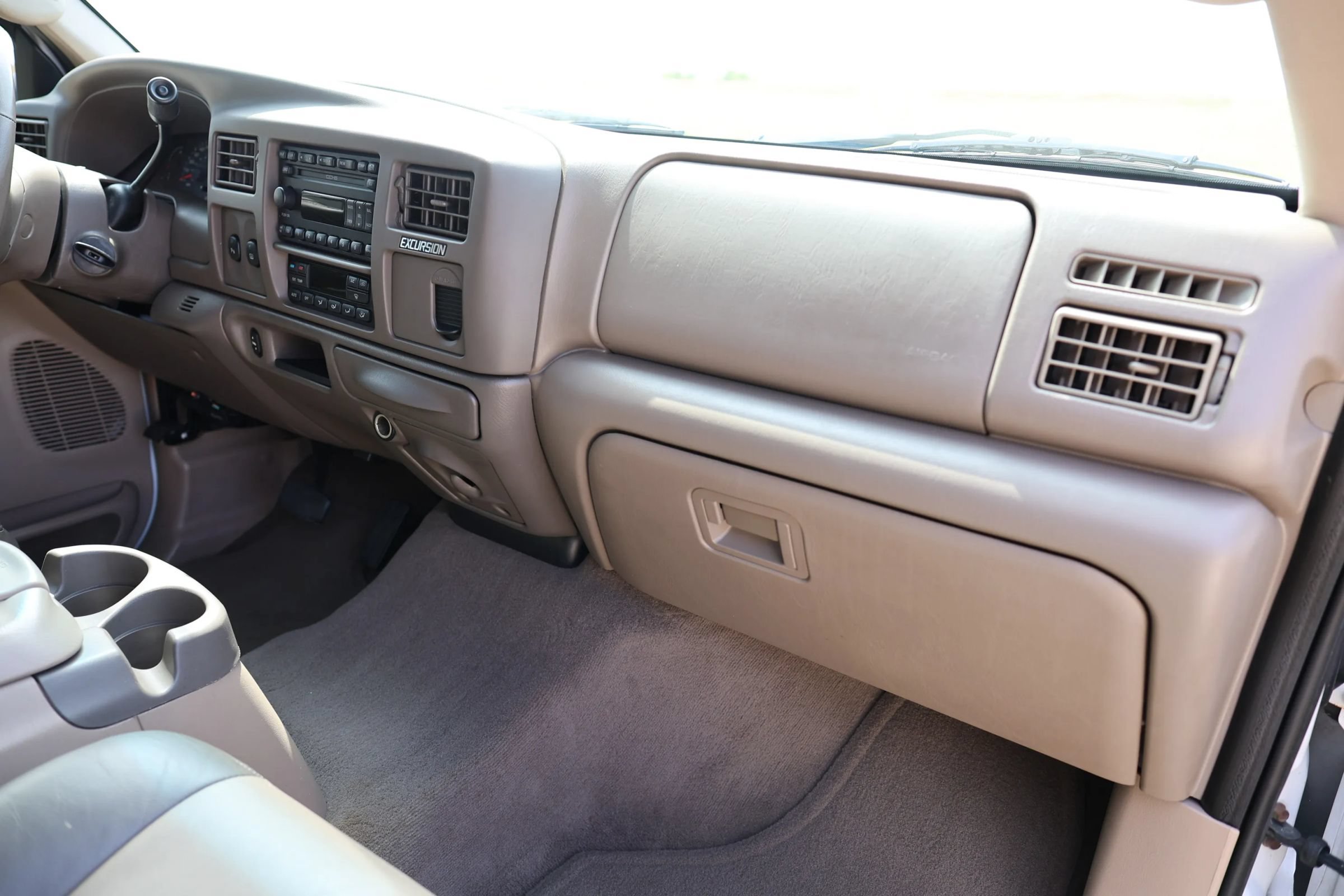 Used 2003 Ford Excursion Eddie Bauer RWD image 47