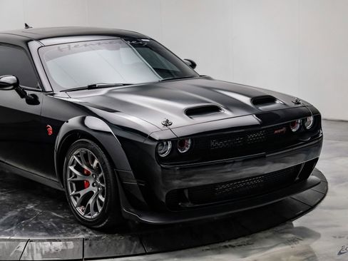 Used 2022 Dodge Challenger SRT Hellcat RWD image 33