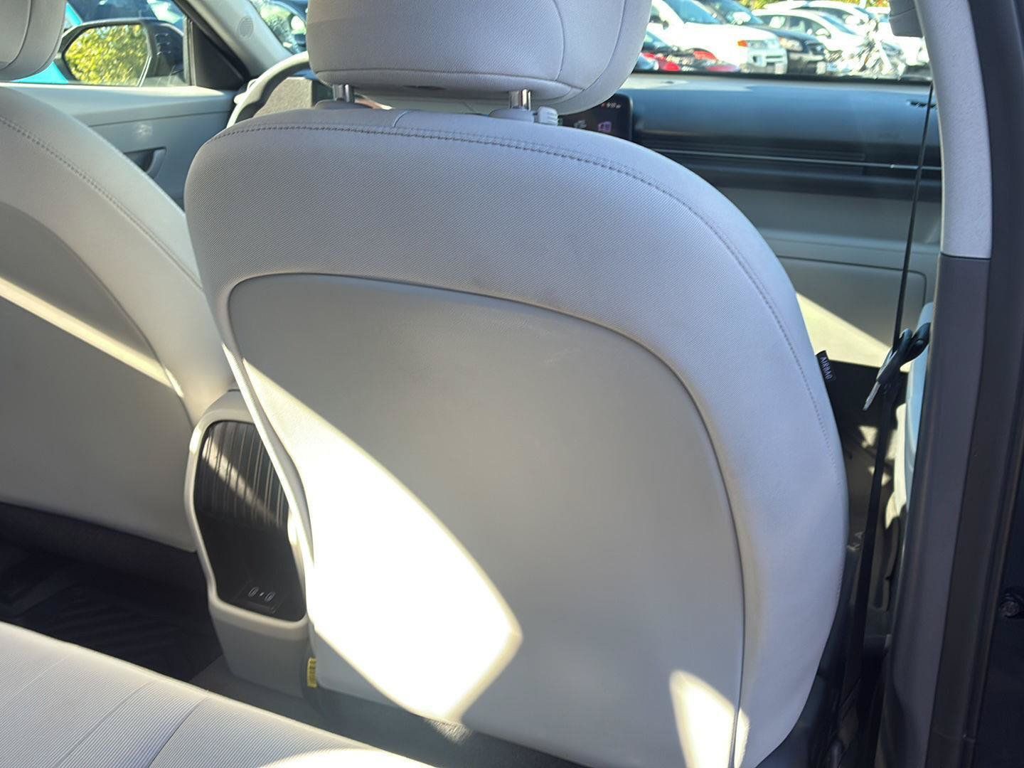 Used 2026 Hyundai Kona SE AWD/4WD image 15