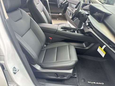 New 2025 Nissan Murano SL image 10