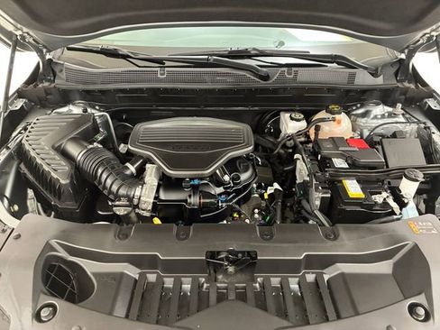 Used 2024 Chevrolet Blazer RS w/ Enhanced Convenience Package image 11