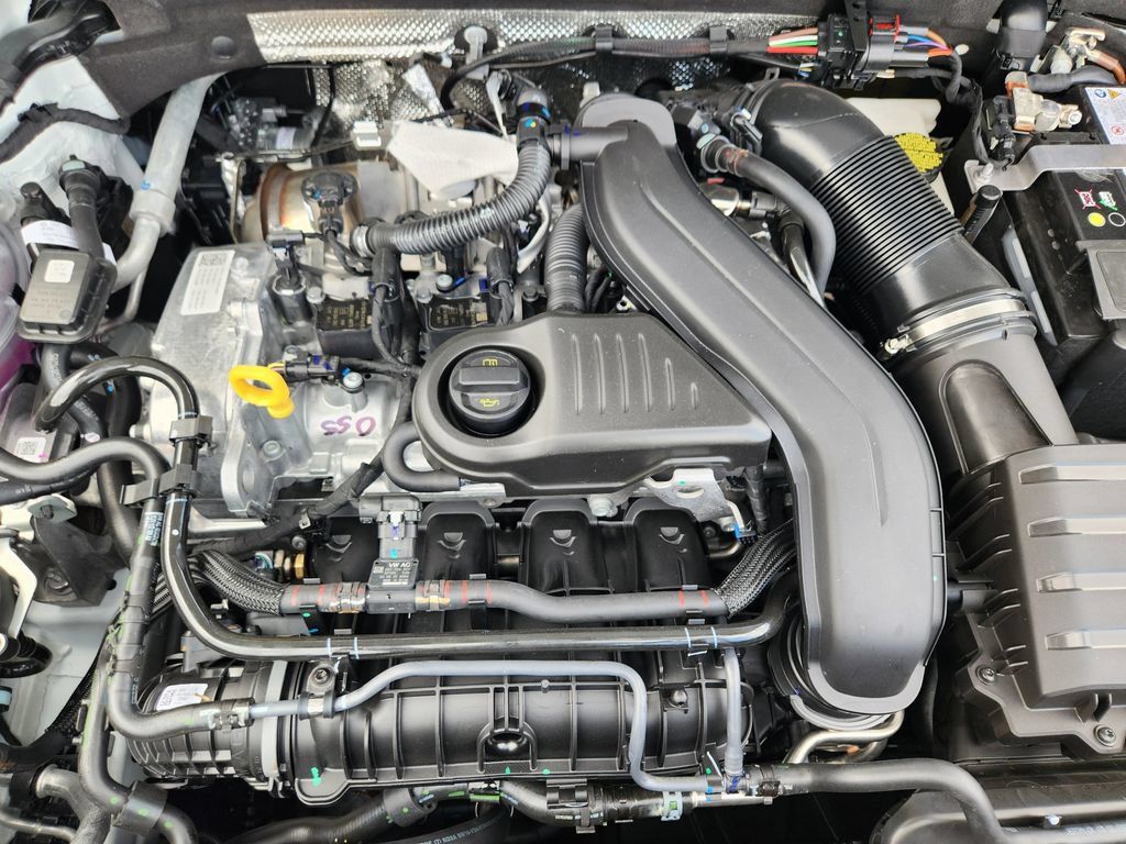 New 2026 Volkswagen Taos SE AWD/4WD image 19
