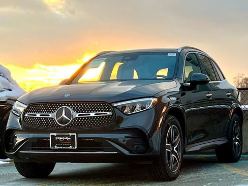 Certified 2026 Mercedes-Benz GLC 300 4MATIC image 4