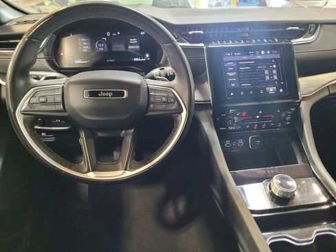 Used 2023 Jeep Grand Cherokee L Laredo AWD/4WD image 22