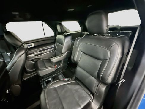 Used 2020 Ford Explorer Limited AWD/4WD image 29