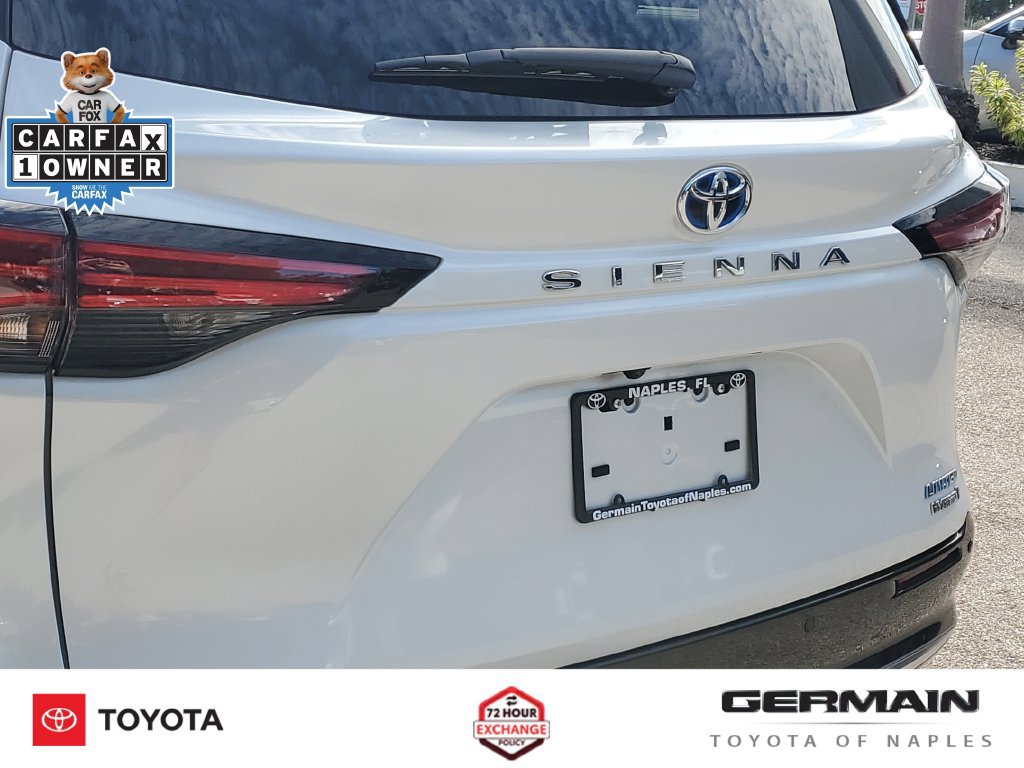 Used 2024 Toyota Sienna Limited FWD image 17