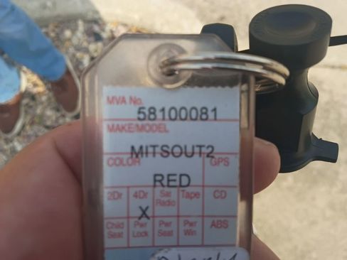 Used 2025 Mitsubishi Outlander SE image 9