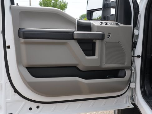 Used 2021 Ford F250 XLT AWD/4WD image 14