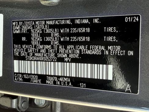 Used 2024 Toyota Highlander XLE FWD image 30