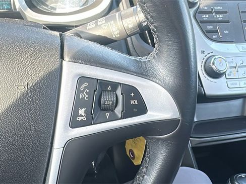 Used 2016 Chevrolet Equinox LTZ w/ Enhanced Convenience Package image 18