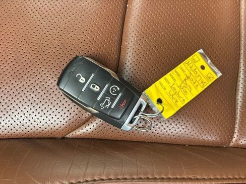 Used 2022 RAM 1500 Limited w/ Body Color Bumper Group image 30