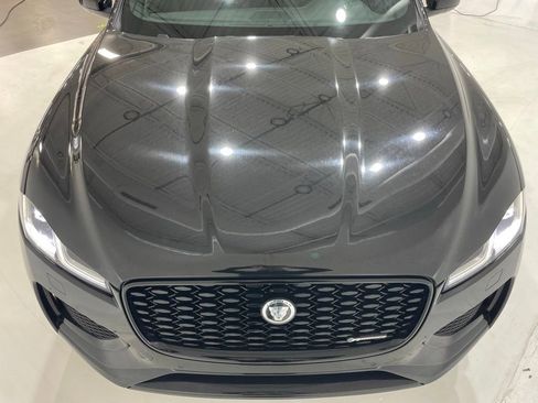 Used 2024 Jaguar F-PACE R-Dynamic S image 4